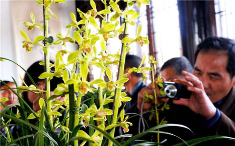 �ҏ��_���펧���m���ݣ��_���조�Ї��m��֮�l(xi��ng)��