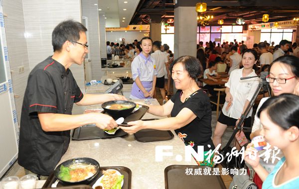 臺(tái)灣青年組團(tuán)開美食城:在福州種下夢想創(chuàng)出品牌 臺(tái)灣青年組團(tuán)開美食城:在福州種下夢想創(chuàng)出品牌