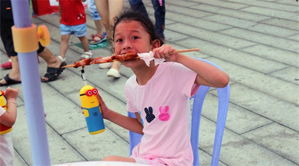 6��11�����ԡ�ζ�����A�����h�ɰ��������}�ăɰ���ɫ�R���ڏB�T�_����6�µďB�T������