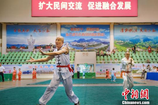 兩岸57支代表隊、600多名武林高手輪番登場。 康慶平 攝