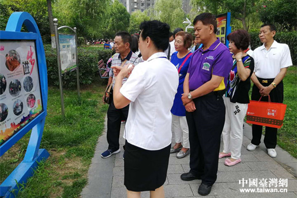 �����F��