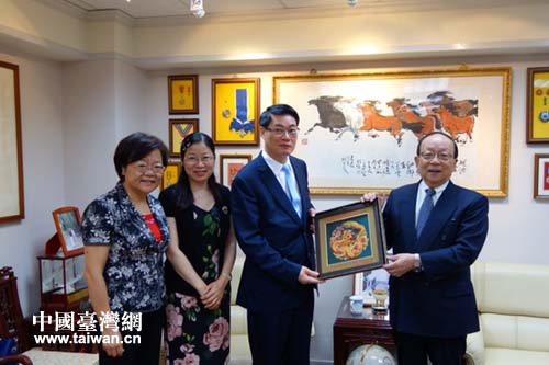 �x������ί���У����w�t�����L����һ�������_(t��i)�k����m���Σ�������c�YТ��(y��n)����ϯ��Ӱ