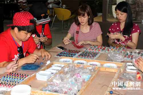 ����������ɫ�ֹ�ˇƷ