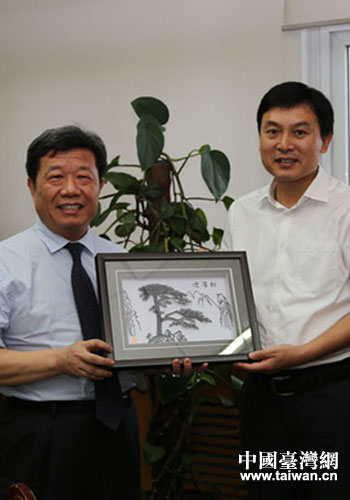 �������ң��c�����䣨�󣩺�Ӱ����