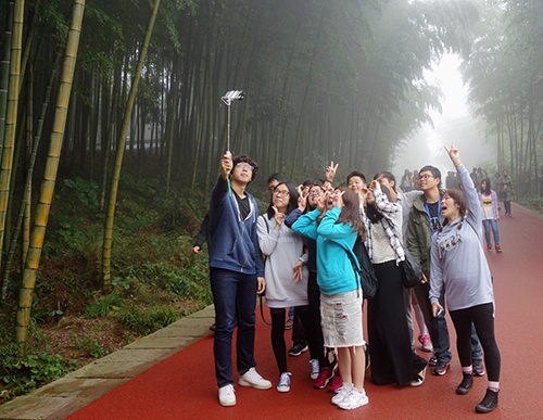 參觀蜀南竹海學生自拍 參觀蜀南竹海學生自拍