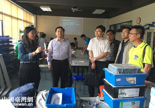 臺中市青年創業協會理事蔡丁耀一行考察青島創客大街 臺中市青年創業協會理事蔡丁耀一行考察青島創客大街