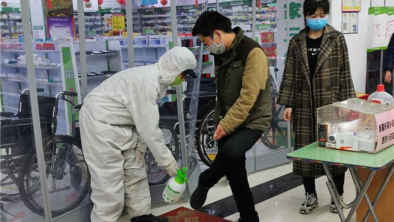 兵團十三師紅星二場召開全面復工復產就業推介會