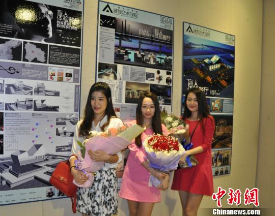 ���_��У�k���I���OӋ��Ʒչ�ںτ�������