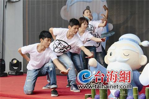 “孔子”變Q版“孔仔”1600尊小像萌翻臺灣(圖)