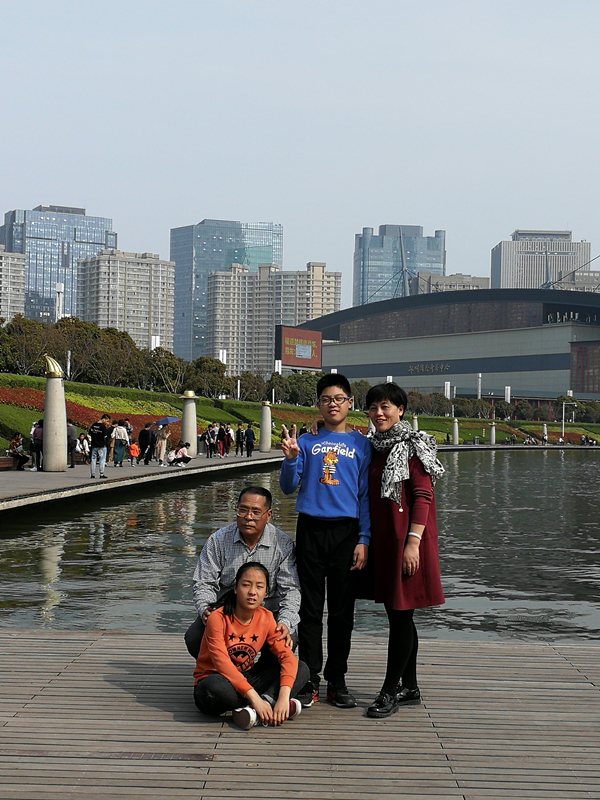 《兩岸一家親》攝制組走進鄭州兩岸婚姻家庭 《兩岸一家親》攝制組走進鄭州兩岸婚姻家庭