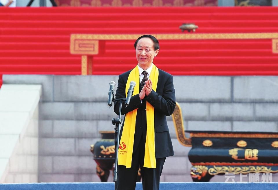 �����������A���׵۹������¡���e��