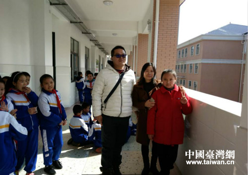 �_��С���Ѳ��꺭�M(j��n)������У�ᣨ��һ����꺭���Ҷ����Ůʿ���������������