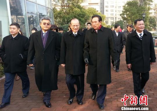 ��������S�����^��ɽ�_�̾�ס�^�P���_������