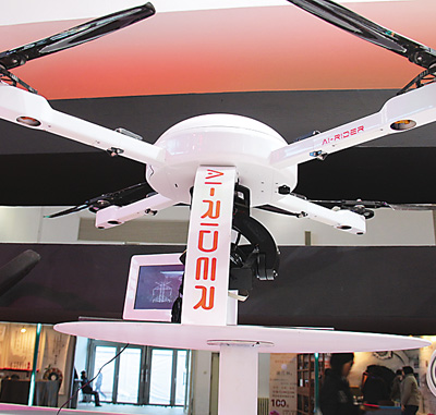 ��ǰ�l(w��i)�Č�(zhu��n)�I(y��)�zӰϵ�y(t��ng)����(hu��)�����ĺ����w�C(j��)����