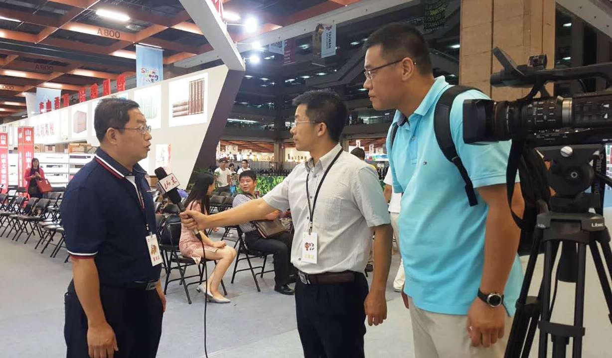 ��ʮ���ú��D���_����Ļ ɽ�|ϵ�����}��ӳ����c