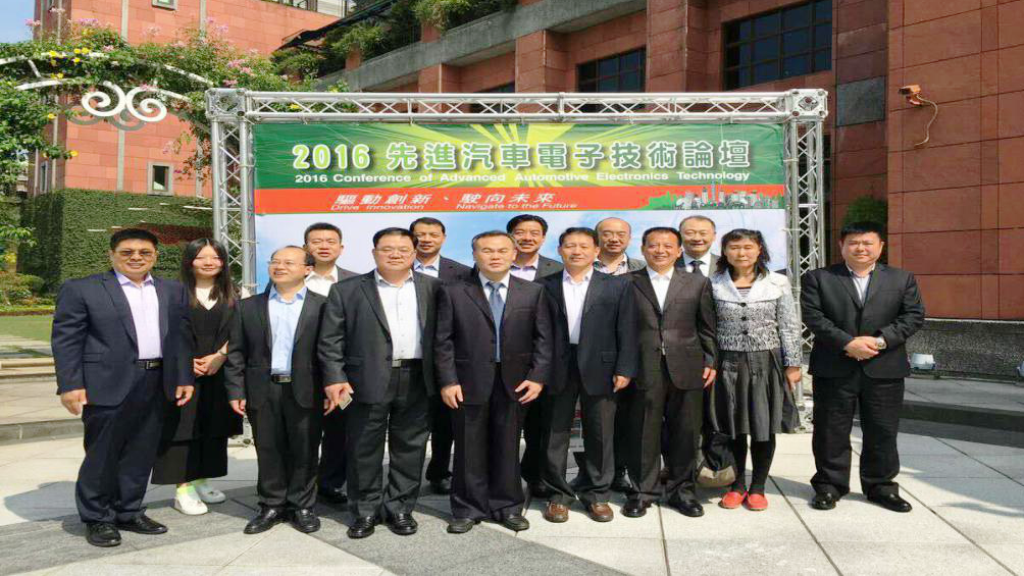 ɽ�|��܇(ch��)��ӽ����F(tu��n)���_(t��i)ǢՄ�T������