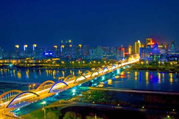 山西:營商環(huán)境優(yōu)化 市場活力迸發(fā).jpg