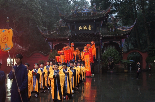 �Ĵ����̽���ʿ���o���쎟��̫���Ͼ�����߸������������ɽ����ǰ���_��Ѳ��