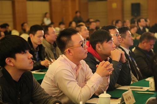 �����ڴ��_�����ꅢ�c�˴ν�����ӣ������˽��ǧ�Ļ�