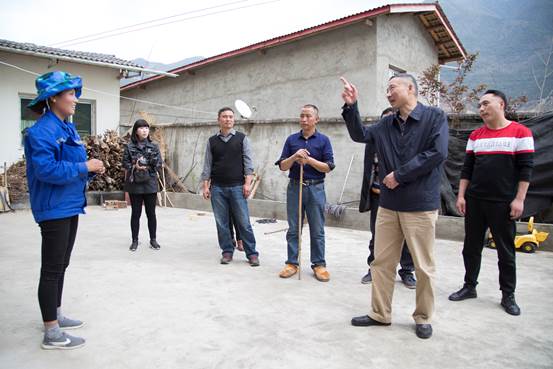 �f��: _19A0369