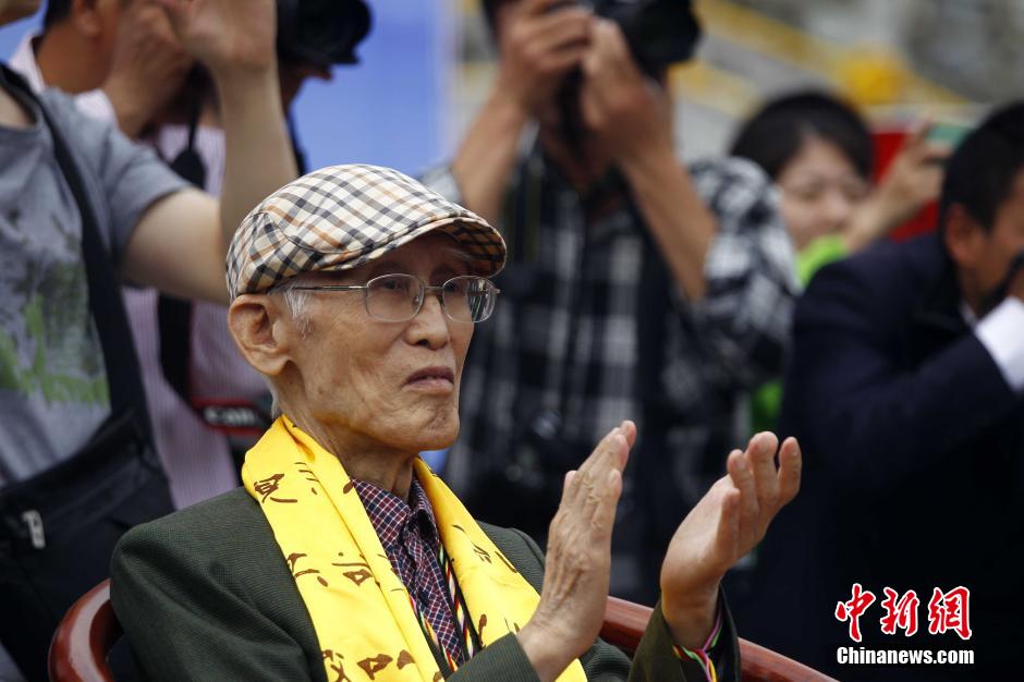 臺灣灣詩人余光中 臺灣灣詩人余光中