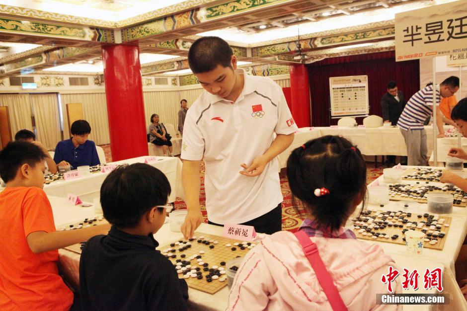 ���{�ɰ������܊��(zh��ng)��ِ�չ� �d��͢�۹�