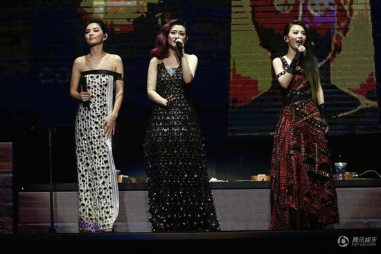 S.H.E與五月天13年首合體 S.H.E與五月天13年首合體