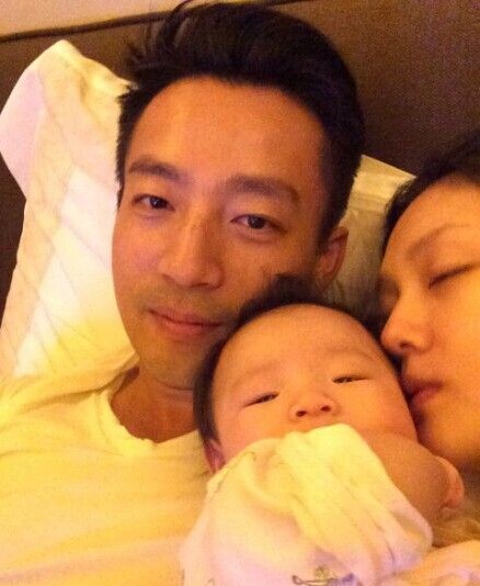 ��С������S��Ů���Ĝ�ܰ˲�g