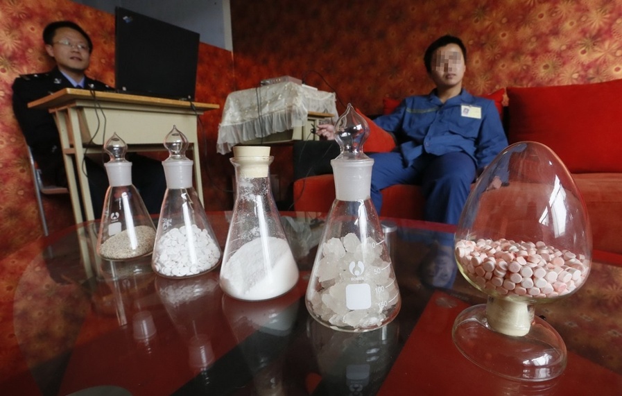 �����������ȡ��_KTV�����䶾�ˆT