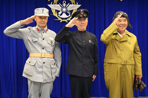紀念抗戰勝利70周年臺灣復制版抗戰軍裝亮相(圖)