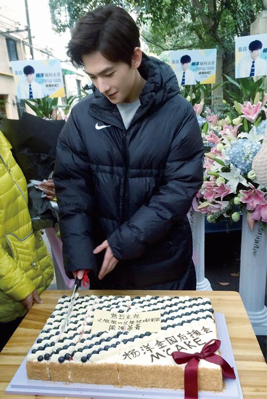 �۽zף�R����