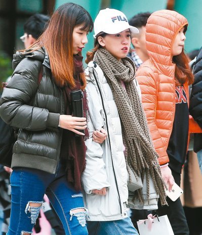 10������������u�_�_�����ɽ������ѩ���D��