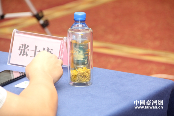 ��19�����磬�����Ãɰ����Ļ�Փ���_Ļʽ�ڽ����˴��e�k�����Ї��_���W(w��ng) �ν��� �z��