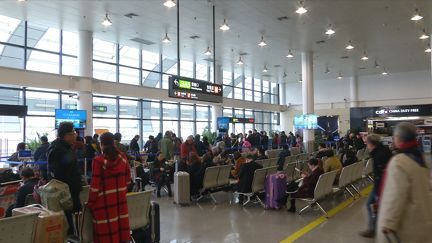 ȫ�������_�����l�^�꣺�B�𺽾��S�r�ʂ���_����