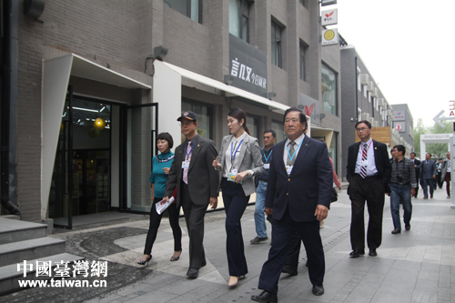 參訪團參觀考察中關村創業大街 參訪團參觀考察中關村創業大街