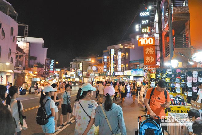 三大猛招整治墾丁亂象?網友酸:屏東居然有縣長 三大猛招整治墾丁亂象?網友酸:屏東居然有縣長