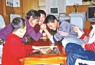 61�q���ċ���31���B��25���� SOS��ͯ���y���^����