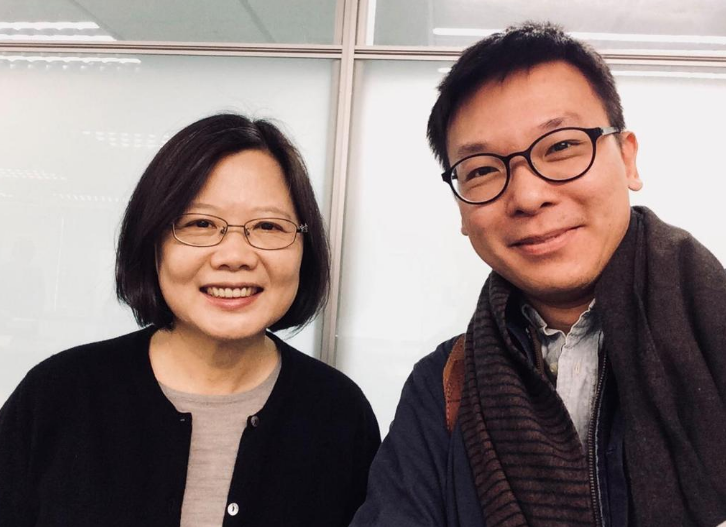 為確保裝聾作啞的蔡英文能看到 臺(tái)灣人開(kāi)始給她寫(xiě)信了! 為確保裝聾作啞的蔡英文能看到 臺(tái)灣人開(kāi)始給她寫(xiě)信了!