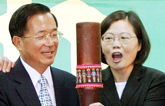 為確保裝聾作啞的蔡英文能看到 臺(tái)灣人開(kāi)始給她寫(xiě)信了! 為確保裝聾作啞的蔡英文能看到 臺(tái)灣人開(kāi)始給她寫(xiě)信了!