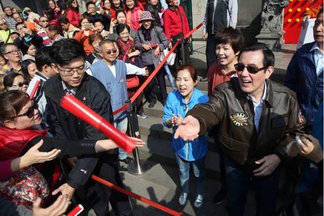 �RӢ�Űl(f��)��(li��n)�˚��� �_�W(w��ng)�ѣ��Ĳ����ͶƱ�o����