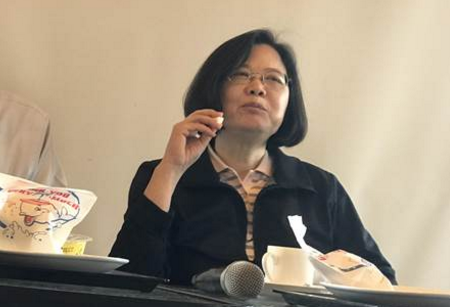 陳水扁爆料蔡英文已和柯文哲談好合作 蔡回應 陳水扁爆料蔡英文已和柯文哲談好合作 蔡回應