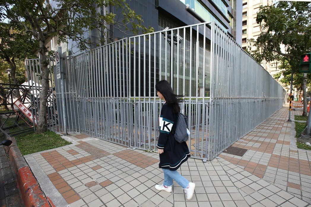 ���M�h���조�_�������L���������R��Ƭ�߻\�F�T�Ӻ�3��