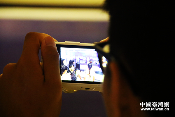 �ɰ������R�^�еĴ������У��D(zhu��n)���g����ǧ��