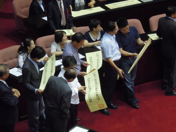 �_������Ժ����ʹ���Oί��ͬ���ͶƱ