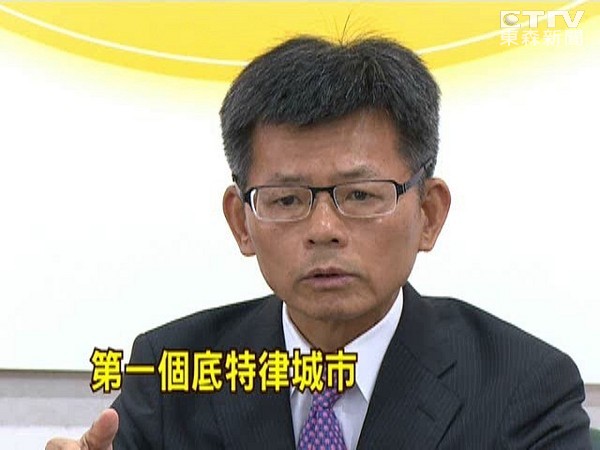 陳菊明出庭應訊 楊秋興:有良心就坦然交代案情 陳菊明出庭應訊 楊秋興:有良心就坦然交代案情