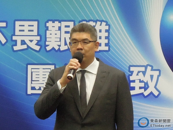 �B����19��ָ�����]���˿������R���R��һ�����L��