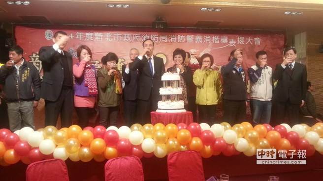 朱立倫談日后規劃:專職是市長 黨主席是義務(圖) 朱立倫談日后規劃:專職是市長 黨主席是義務(圖)