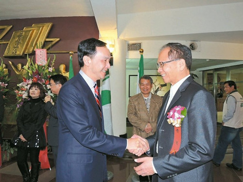 朱立倫游錫堃選后首同臺先禮后兵言詞交鋒(圖)