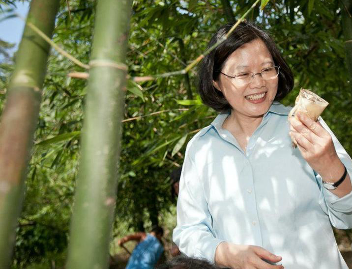 ���M�h��ϯ��Ӣ��