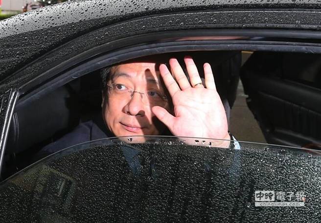 管中閔卸任前夕再“開炮” 暗諷名嘴敗壞風氣(圖) 管中閔卸任前夕再“開炮” 暗諷名嘴敗壞風氣(圖)